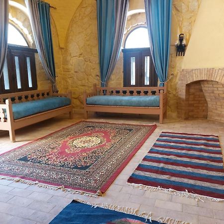 Villa 7 Al Fayyūm Exterior foto